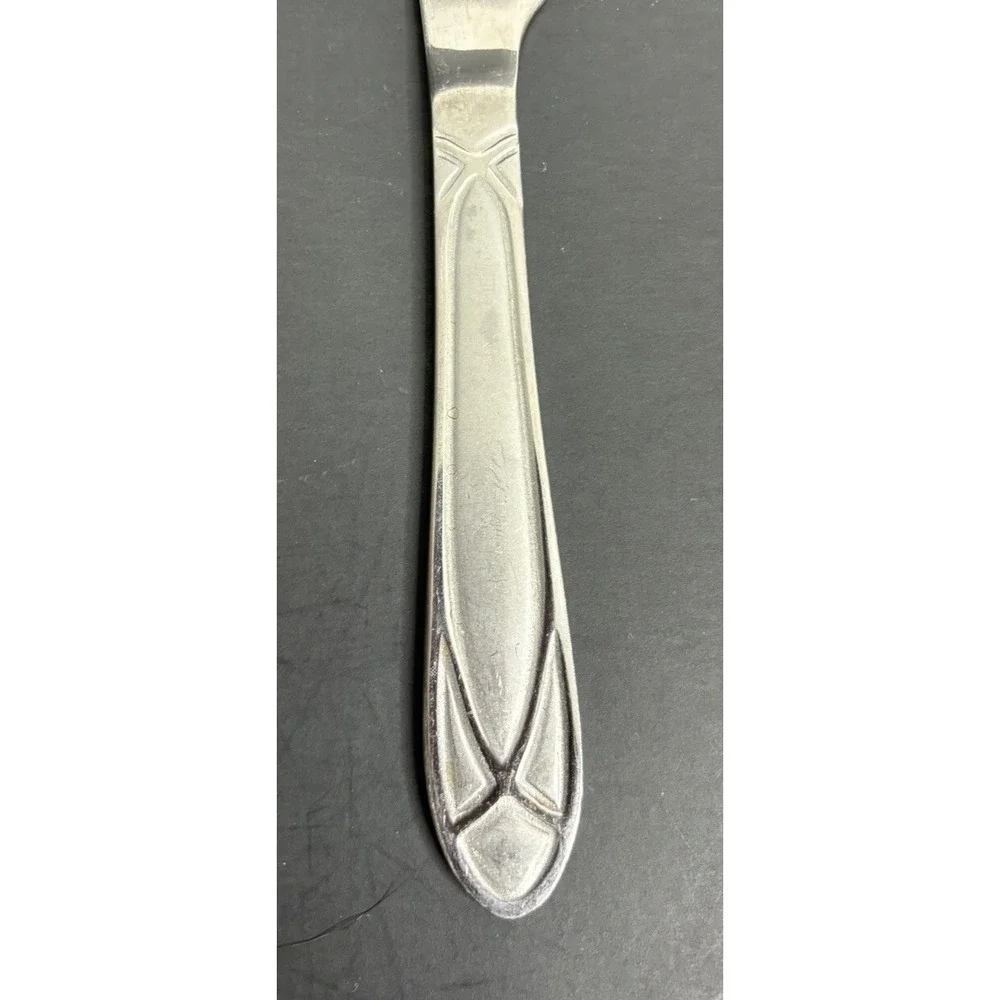 4 Pfaltzgraff Mirage Frost Dinner Knives Stainless Flatware 8 7/8